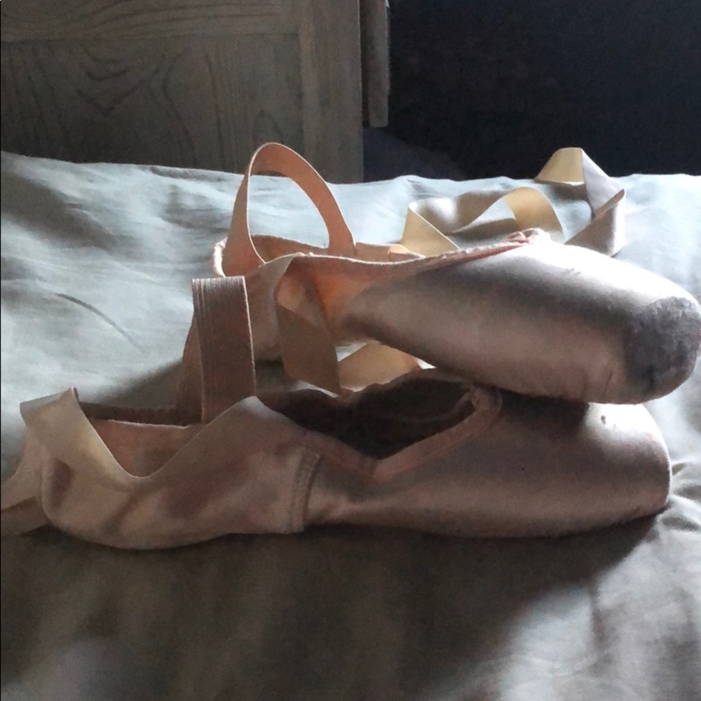 Pointe shoes